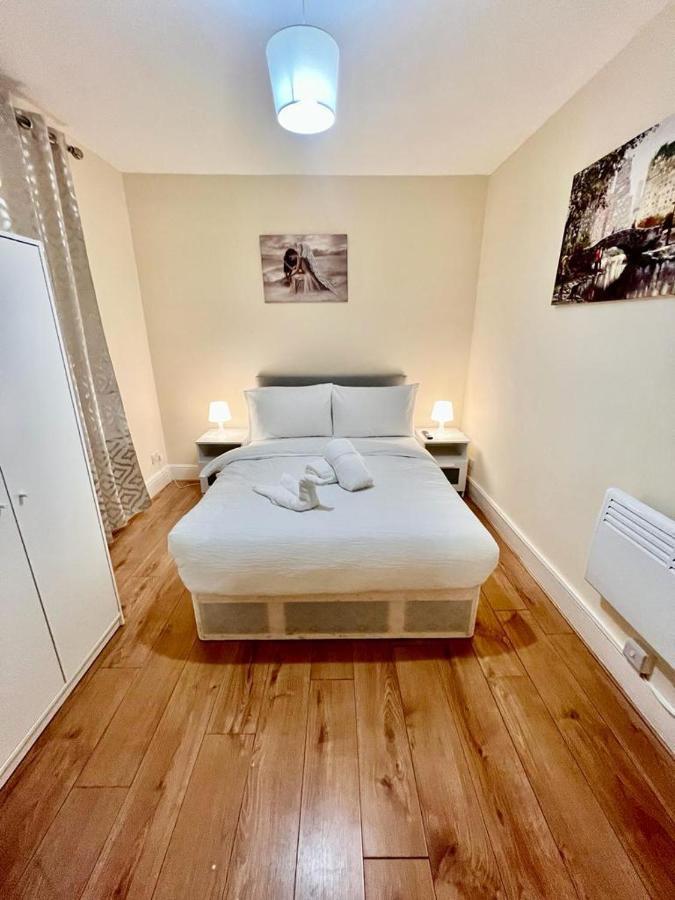 Апартаменти Studio Flat In Colliers Wood Лондон Екстер'єр фото